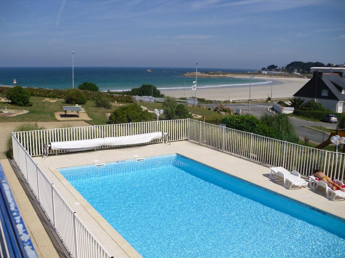 Piscine Et Vue *